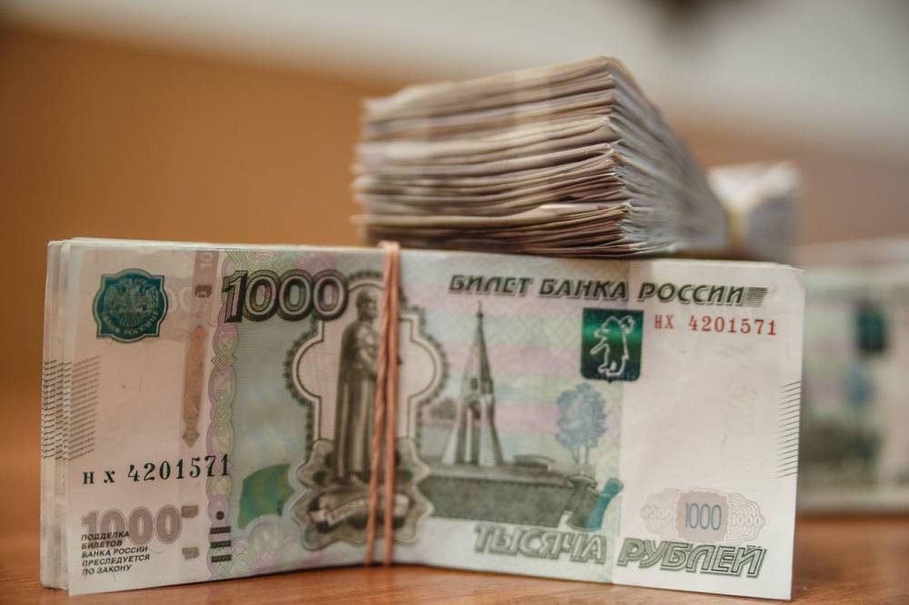 Путин подписал указы о выплате 15 тысяч рублей российским военным и силовикам