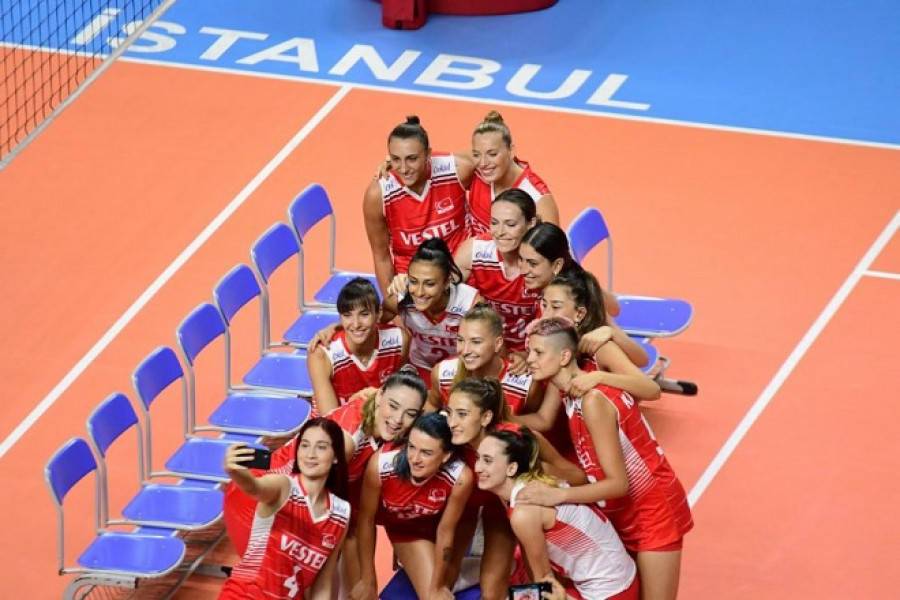 Сборная Турции вышла в полуфинал чемпионата Европы среди женщин