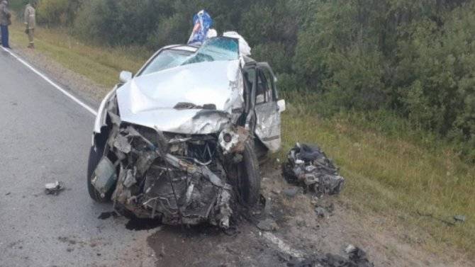 Пассажир легковушки погиб в ДТП в Свердловской области