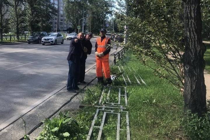 Демонтаж уличных ограждений начался в Екатеринбурге