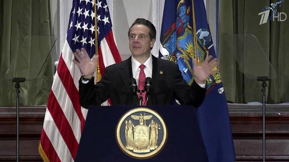 В США стремительно развивается скандал вокруг губернатора штата Нью-Йорк