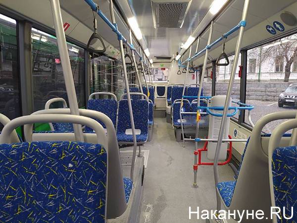 ДТП с "КамАЗом" и автобусом в Москве: восемь пострадавших, в том числе беременная женщина