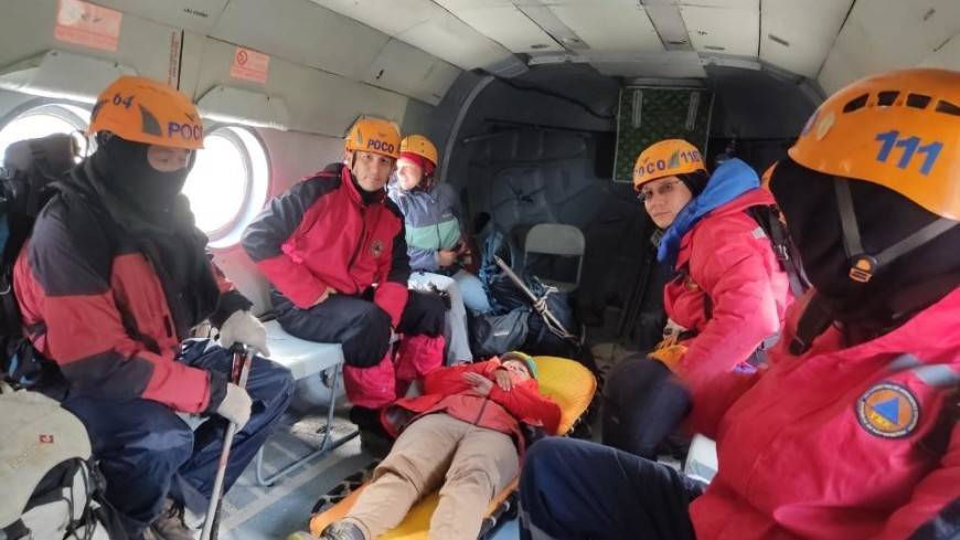 Спасение в горах: туристку из России эвакуировали с Заилийского Алатау