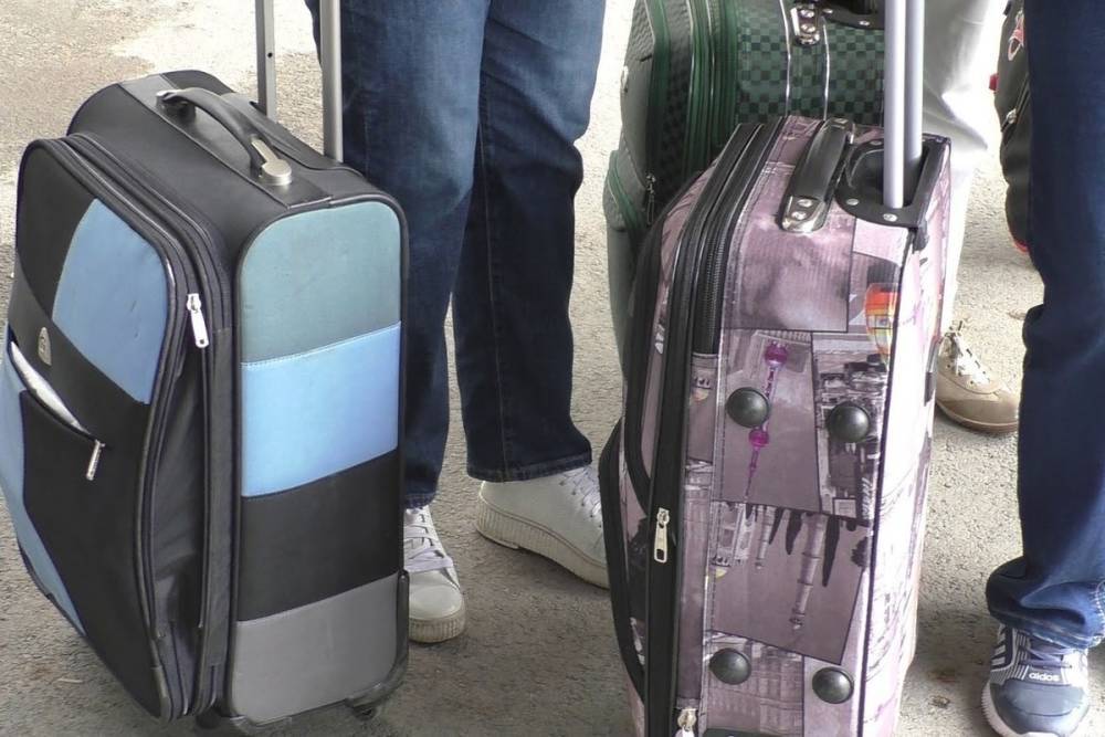В Волгограде экс-сотрудников аэропорта осудили за кражу вещей из багажа