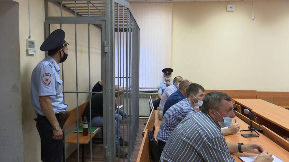 В Воронеже начался суд над ОПГ из чиновников по делу о передаче бомбоубежищ бизнесменам