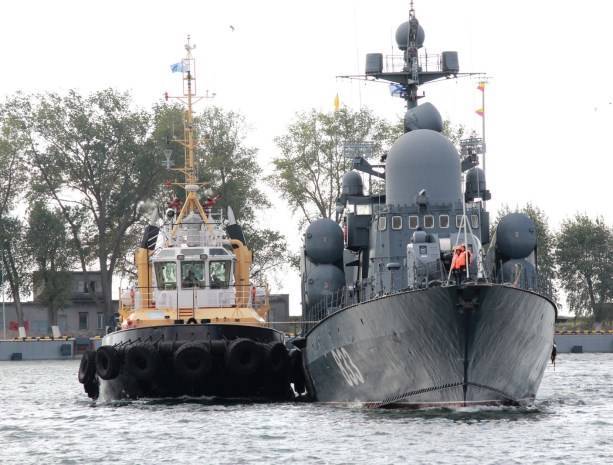 Спасателей Балтийского флота подняли по тревоге