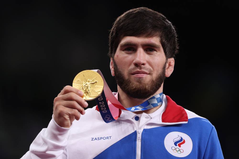 Борец вольного стиля Заур Угуев завоевал золотую медаль Олимпиады