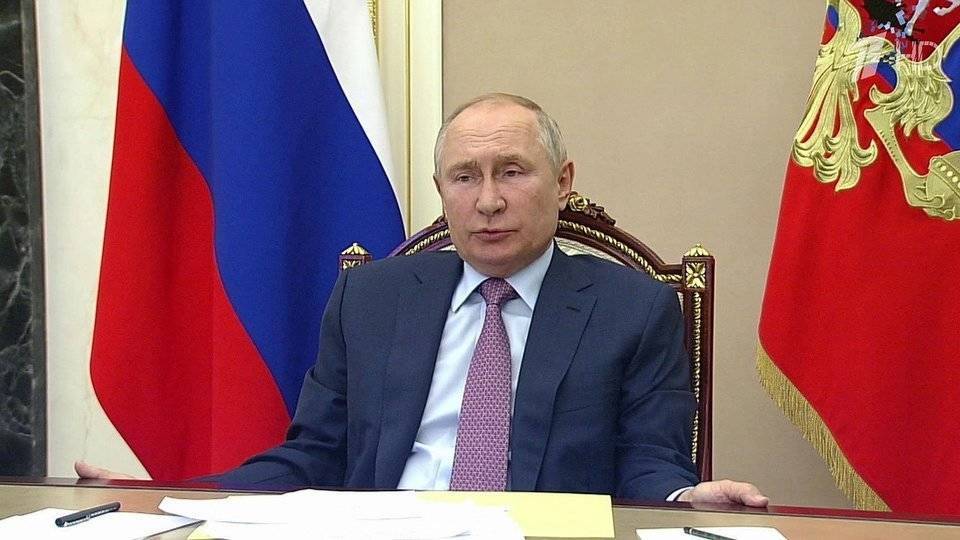 Борьба с коронавирусом стала одной из главных темой совещания Владимира Путина с правительством