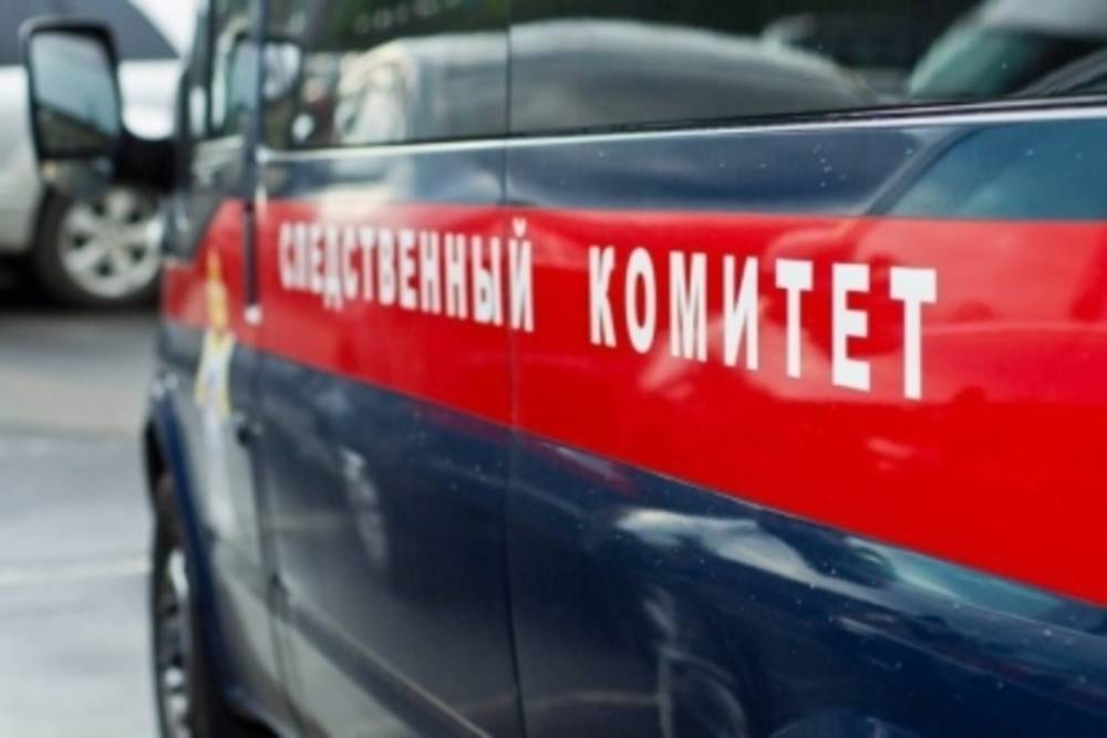 СУСК возбудил уголовное дело по факту падения рабочего со второго этажа в Смоленском районе