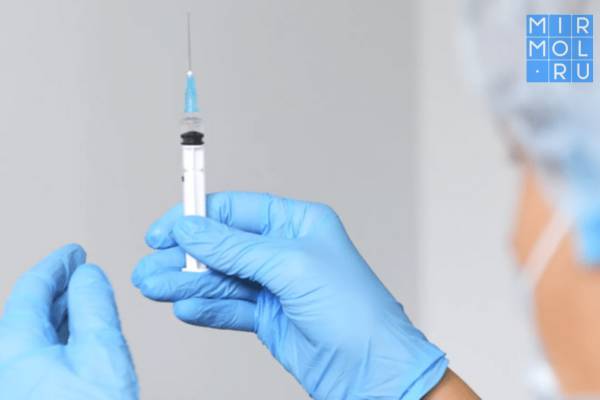 Минздрав РФ зарегистрировал новую четырехвалентную вакцину от гриппа ФМБА
