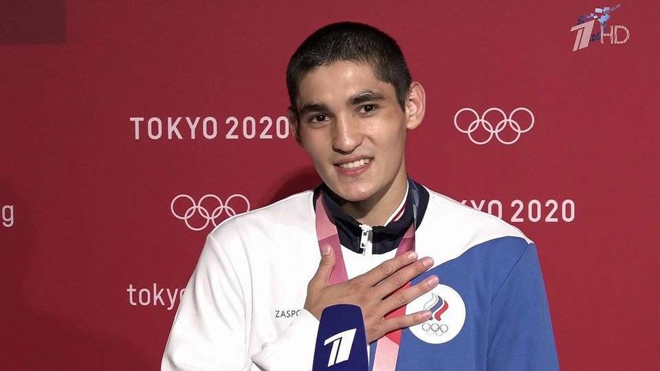 Боксер Альберт Батыргазиев и борец Заур Угуев завоевали золотые медали на Олимпийских играх