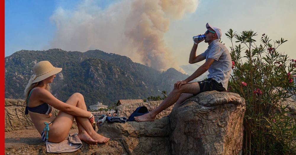 Горячая Турция: туристов из России не остановили бушующие лесные пожары