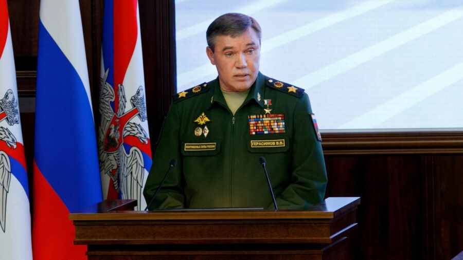 Глава Генштаба ВС РФ: Россия и Узбекистан должны вместе противодействовать международному терроризму