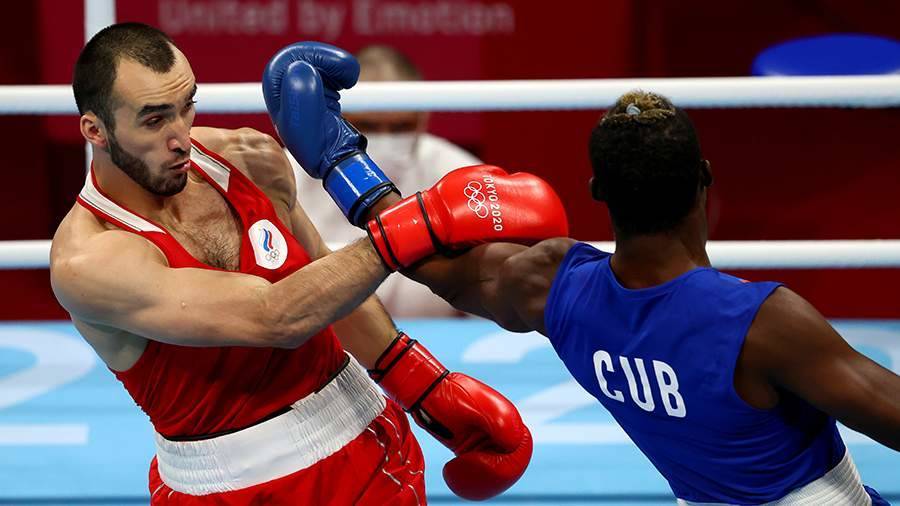 Российский боксер Гаджимагомедов стал серебряным призером Игр в Токио