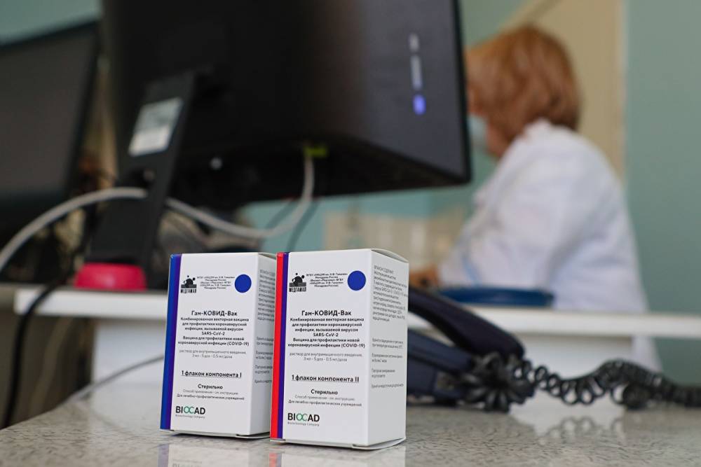 На Южном Урале педагогам пригрозили недопуском к работе без вакцинации от COVID-19