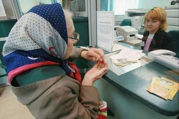 Девушка-кассир в банке Вологды сберегла пенсионерке 200 тысяч рублей