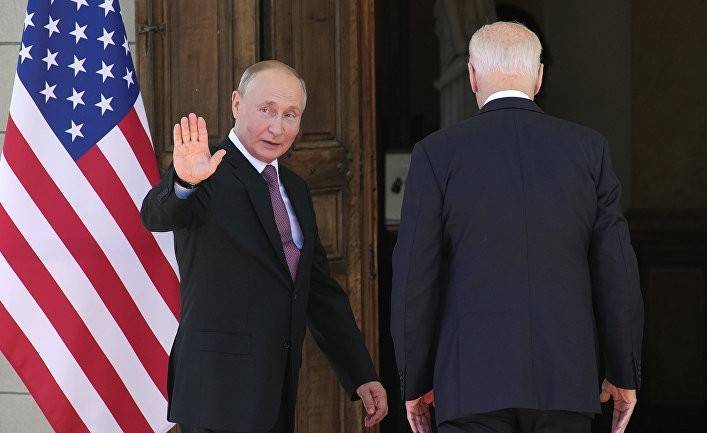 Bloomberg: ошибка Байдена приведет его в «ловушку Путина»