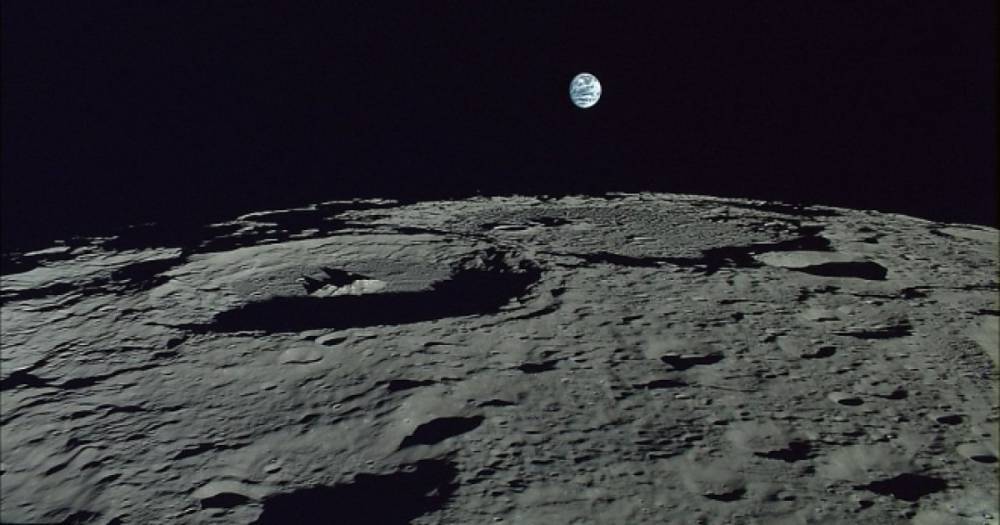 Загадка лунной мантии может пролить свет на эволюцию обитаемых планет, - ученые (фото)