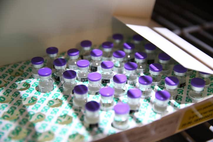 Крупнейшие китайские фармкомпании разрабатывают вакцины против Дельта-штамма коронавируса и мира