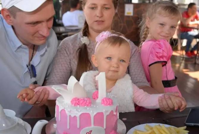 Годовалой внучке Аллы Пугачевой подарили на день рождения салон красоты, названный в честь бабушки