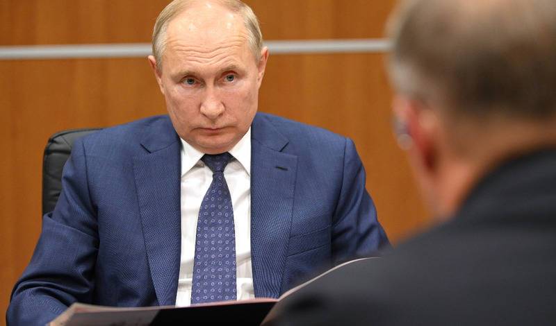 Владимир Путин спросил Радия Хабирова когда он решит проблему с обманутыми дольщиками