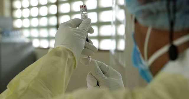 25 инфицированных, самому младшему всего 13 лет: в Украине в еще одной области обнаружили штамм коронавируса "Дельта"