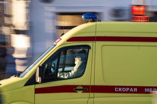 Еще 16 детей с температурой сняли с поезда Мурманск - Адлер и отправили в больницу в Туапсе