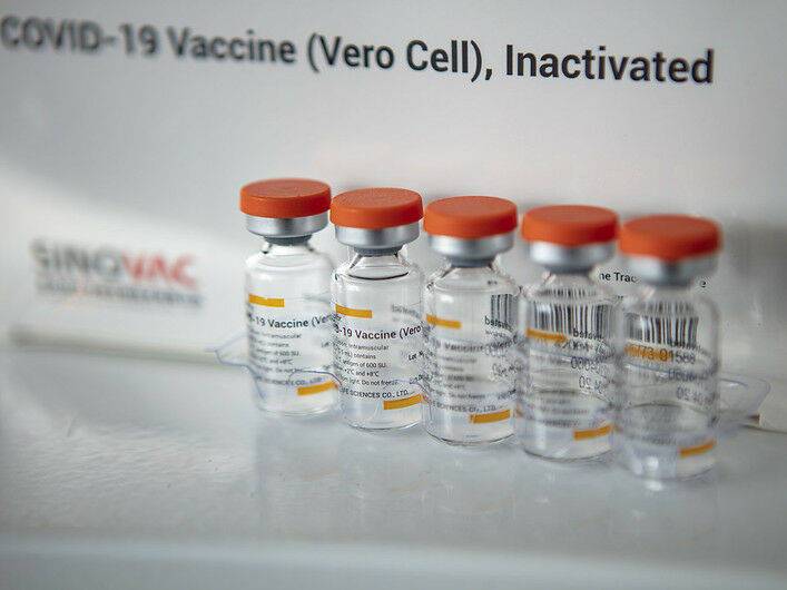 Минздрав рекомендовал сократить интервал между первой и второй прививкой от коронавируса – Кузин