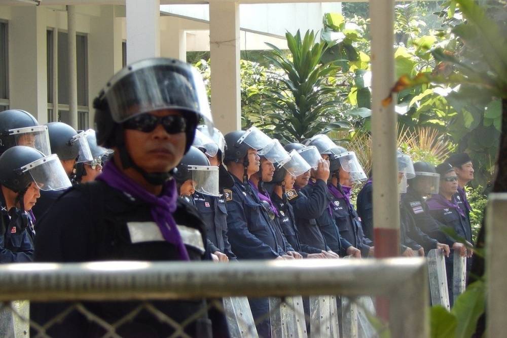 Полиция в Бангкоке применила резиновые пули против митингующих