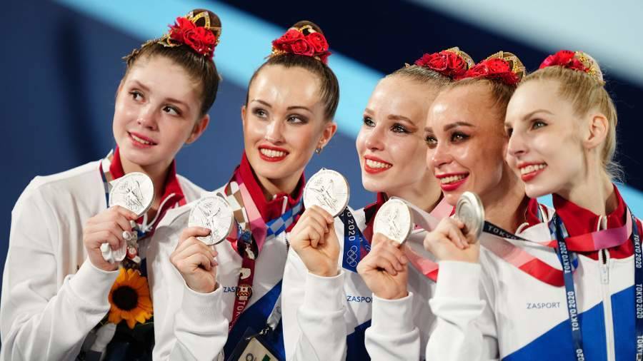 Российские гимнастки прокомментировали свое серебро в групповом многоборье ОИ