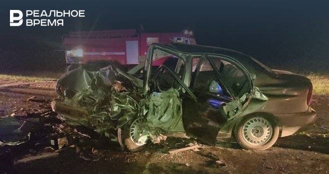 На дороге Казань — Малмыж в лобовом столкновении пострадали трое детей, водитель погиб