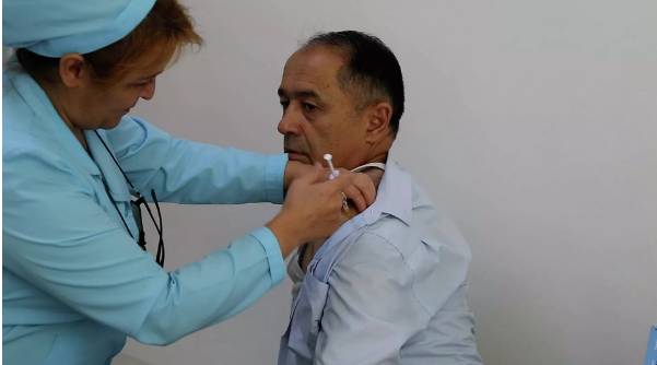 В Таджикистане прививку от коронавируса сделали более миллиона человек