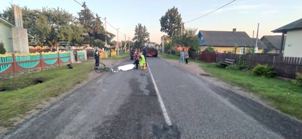 В Дятловском районе насмерть сбили велосипедиста прицепным плугом