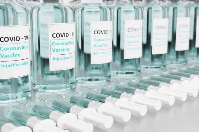 Кузин рассказал, какие вакцины от COVID-19 можно смешивать