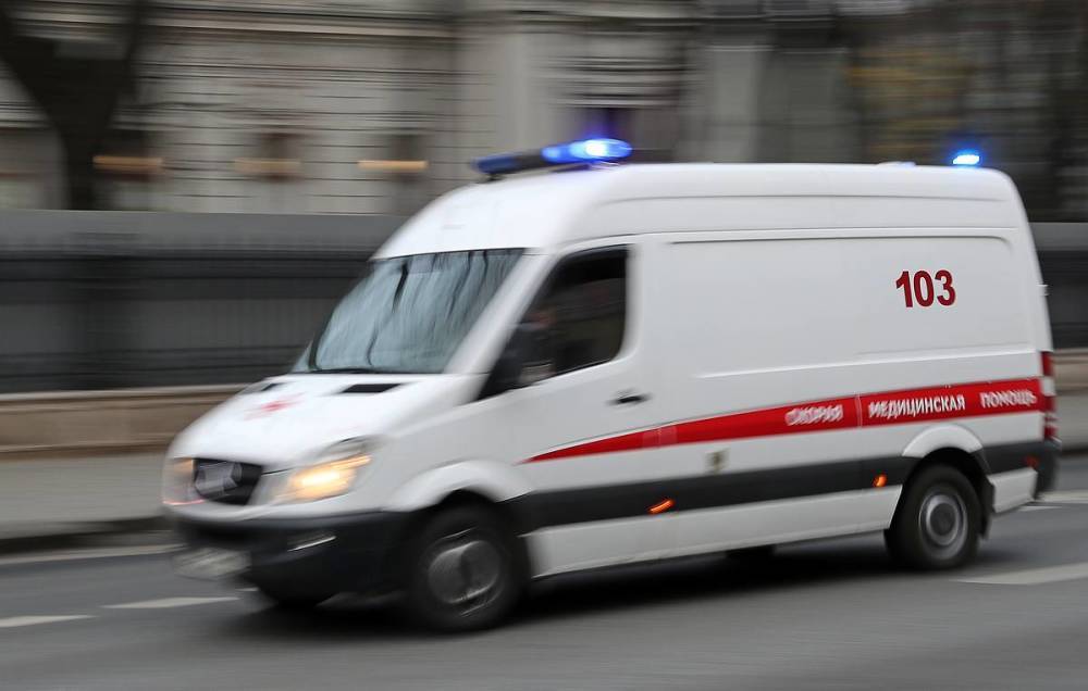 В ДТП с автобусом под Саратовом пострадали 13 человек