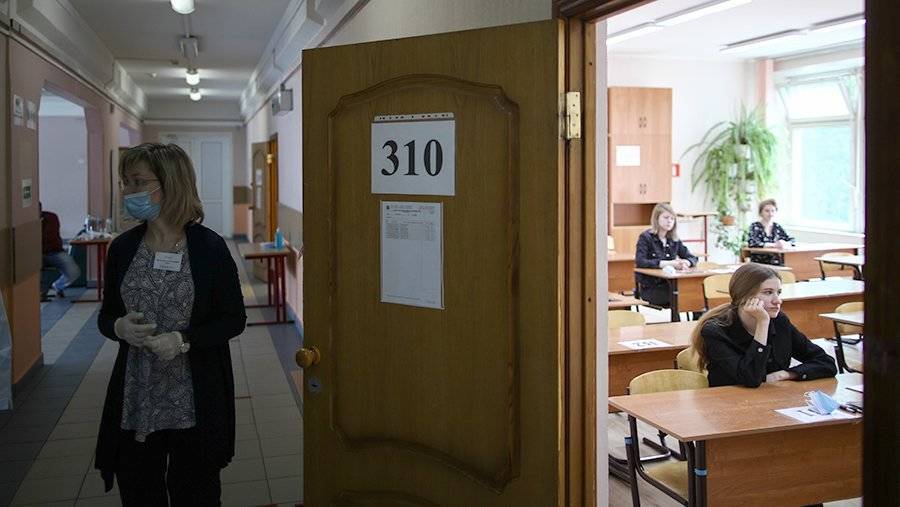 В Новосибирской области за нарушение порядка 19 школьников удалили с ЕГЭ