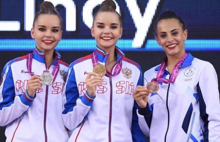 Украинская судья объяснила причину победы гимнастки Ашрам на ОИ-2020