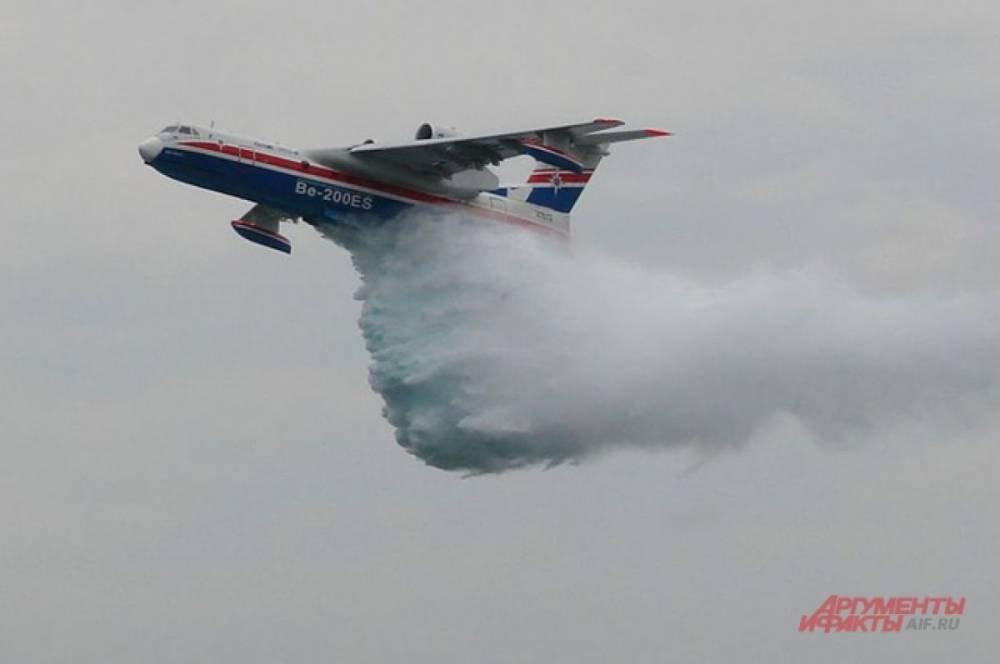 Греция попросила РФ направить еще один самолет для тушения лесных пожаров