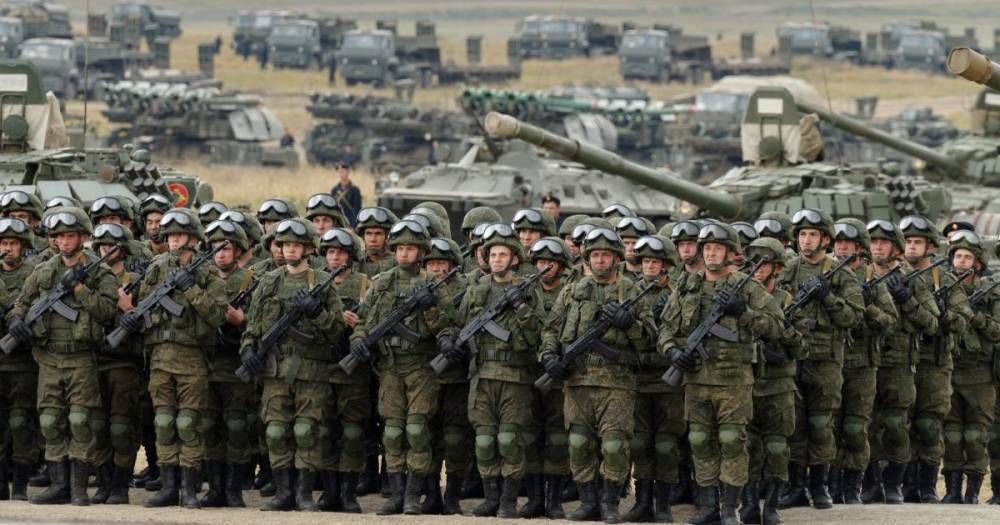 Россия развернула масштабные учения в оккупированном Крыму с привлечением всех родов войск