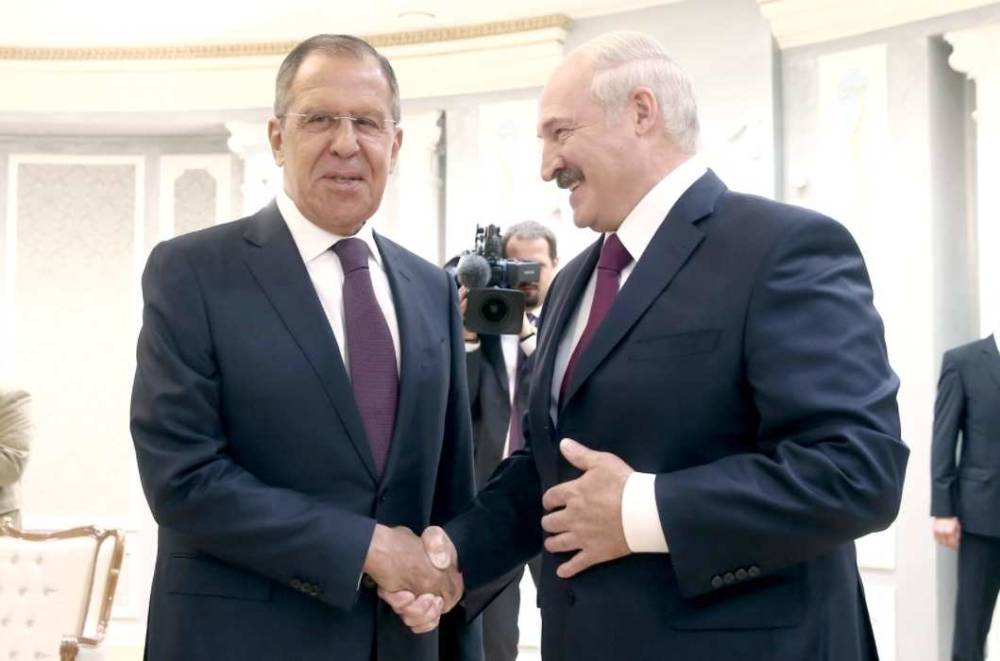Лукашенко: "В случае угрозы мировой войны в Беларуси появится армия РФ"