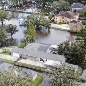 После урагана «Ида» в Новом Орлеане ввели комендантский час
