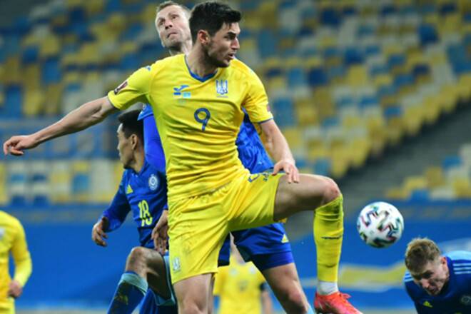 Мастерский гол Яремчука в матче Казахстан — Украина
