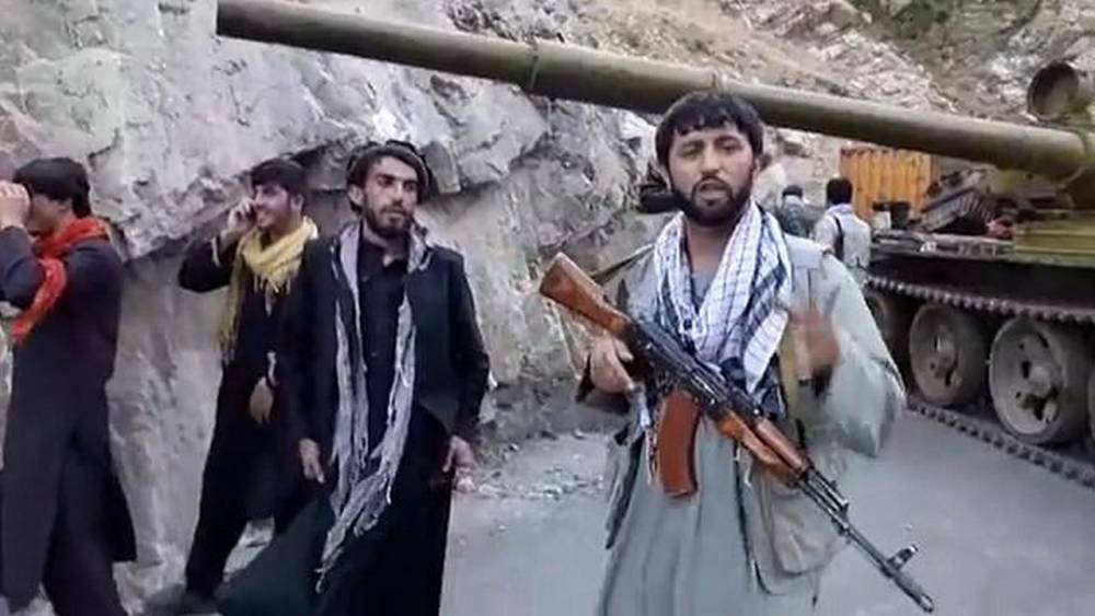 В провинции Панджшер активизировались боевые действия между талибами и повстанцами