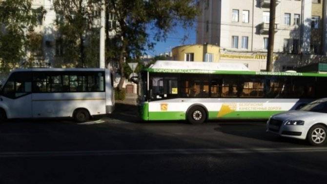 Три человека пострадали в ДТП с автобусами в Воронеже