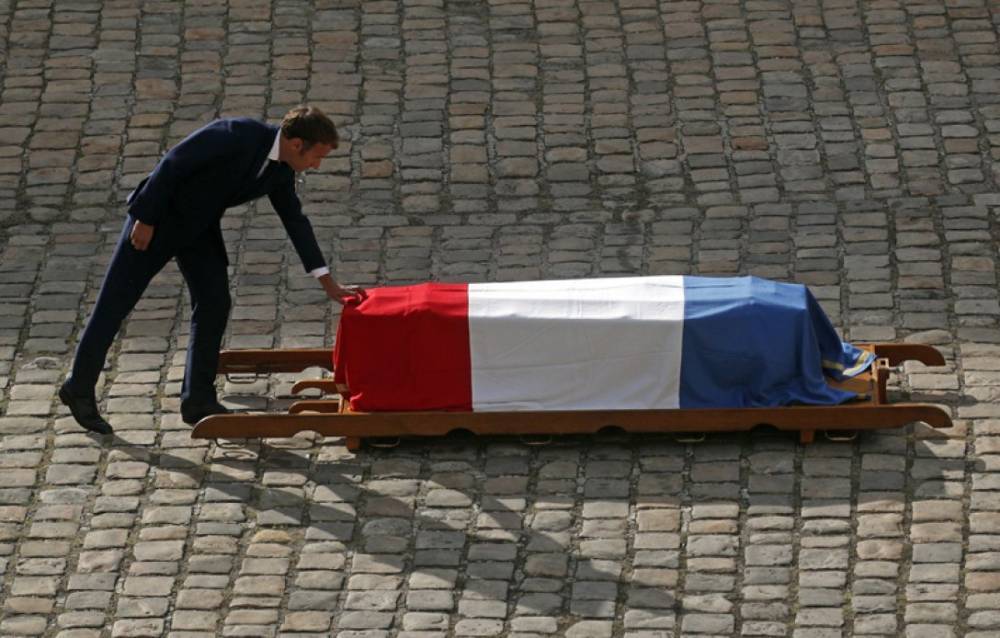 Франция простилась с легендарным актером Жан-Полем Бельмондо (видео)