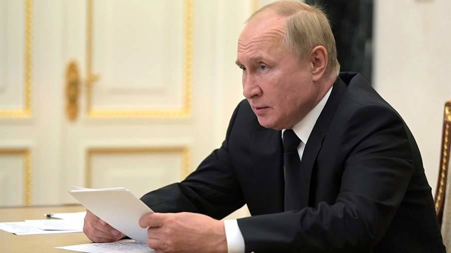 Путин назвал решение CAS по российскому спорту политически окрашенным