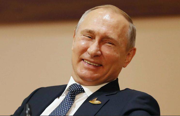 Путин усмехнулся после слов Лукашенко о поглощении Белоруссии