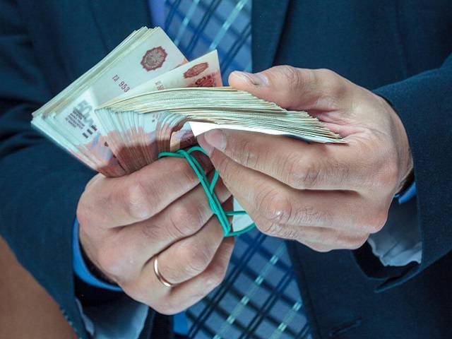 Только 17 тысяч россиян получают зарплату более миллиона рублей