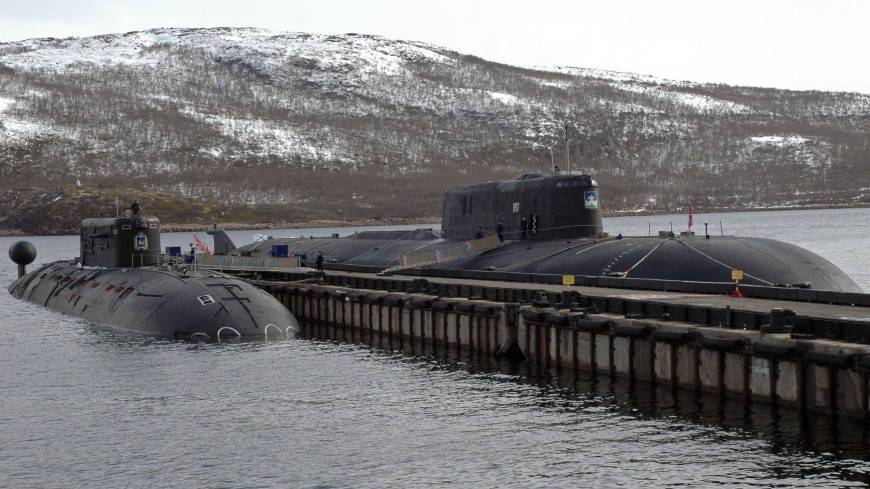 Атомные подводные лодки Северного флота вышли на арктические учения