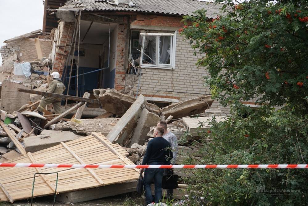 Жителям разрушенного дома в Елецком районе выделят средства на новое жилье